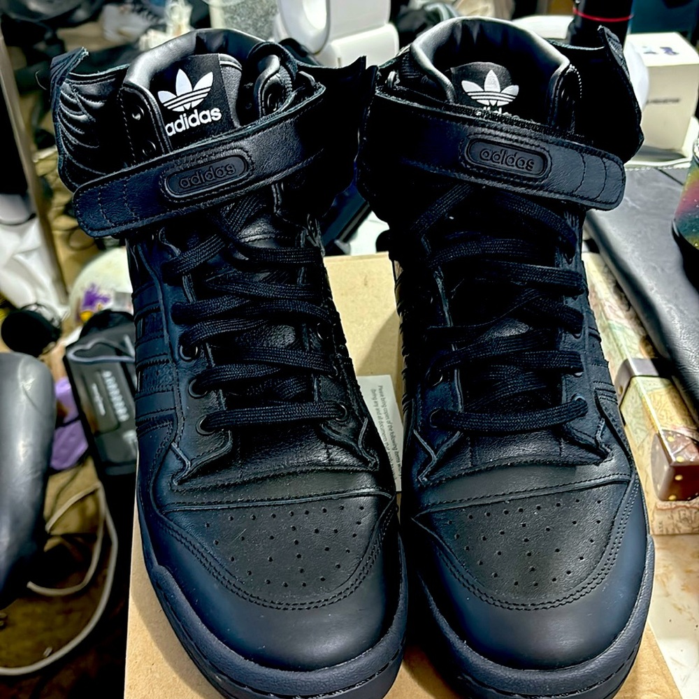 Triple Black Jeremy Scott Adidas Forum “Wings” gently used size13 no tags/box